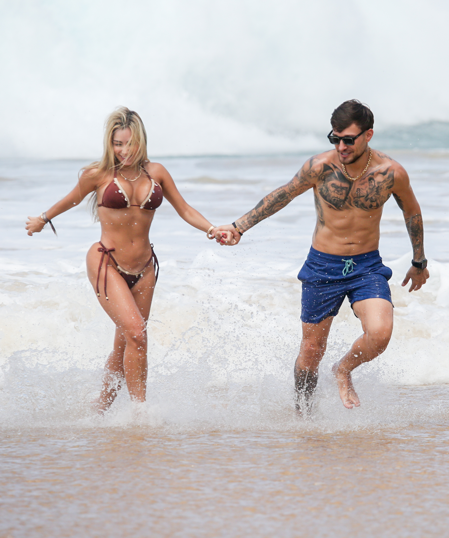 Ex de Mc Gui diz ter sido bloqueada após cobrar dívida de R$20 mil do cantor