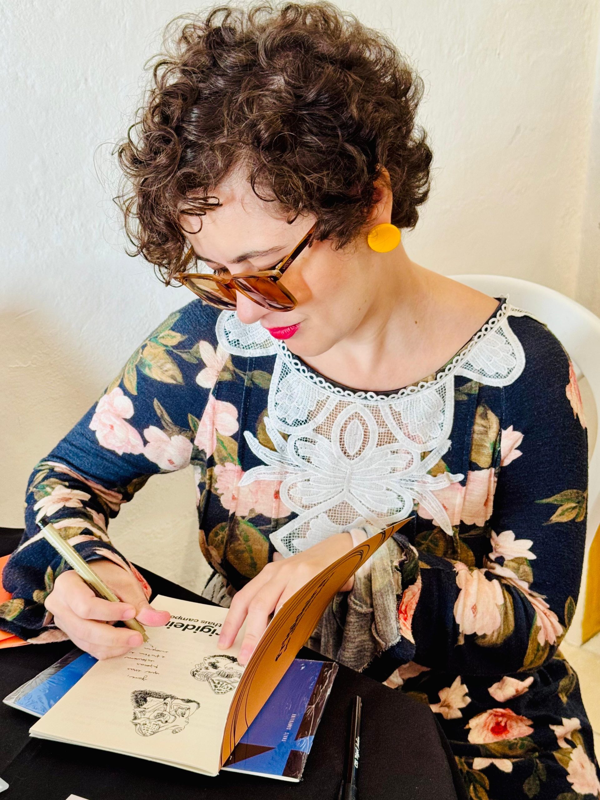 Especialista em leitura dá dicas para retomar o foco e vencer as distrações digitais