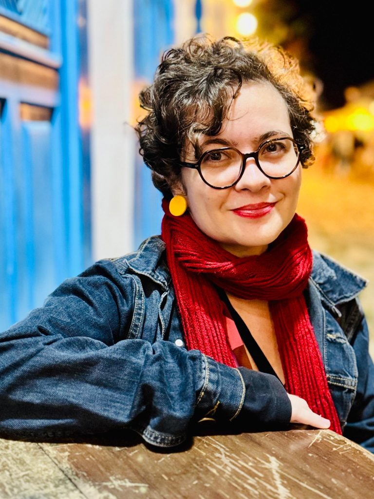 Especialista em leitura dá dicas para retomar o foco e vencer as distrações digitais