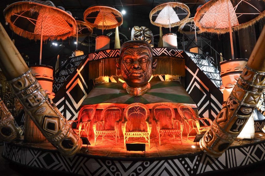 Império Serrano revela carro alegórico para o Carnaval 2026