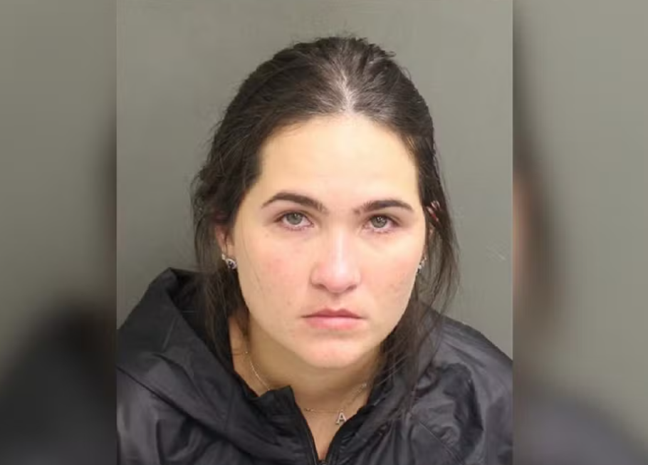 Policia americana detalha prisão de esposa do sertanejo Henrique, dupla com Juliano