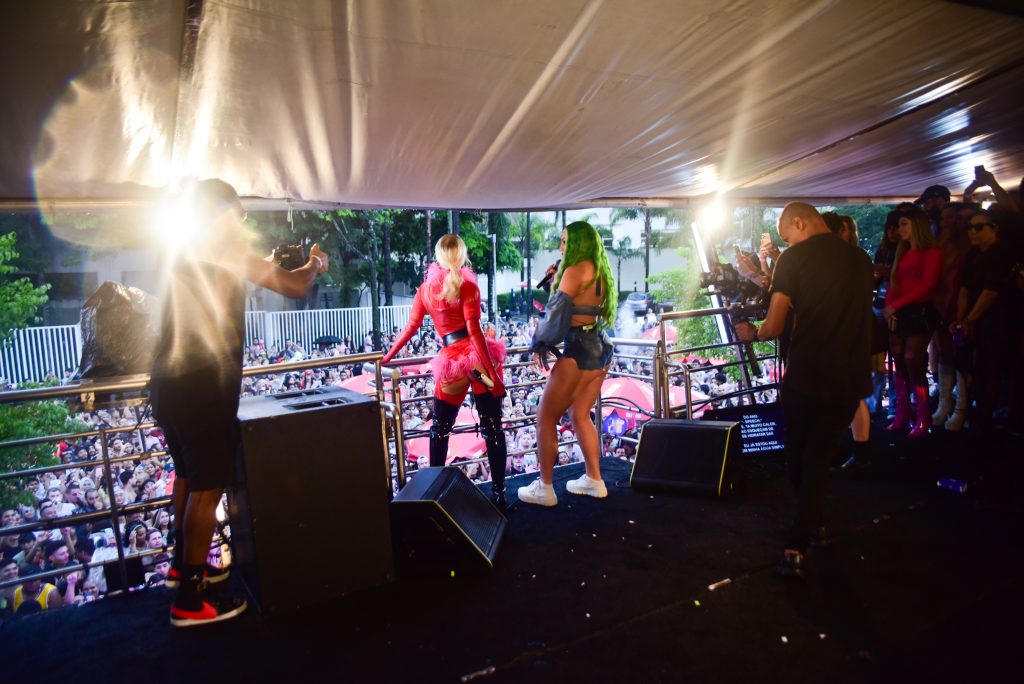 Bloco Modo Surto, de Luísa Sonza, agita o pré-carnaval de São Paulo 