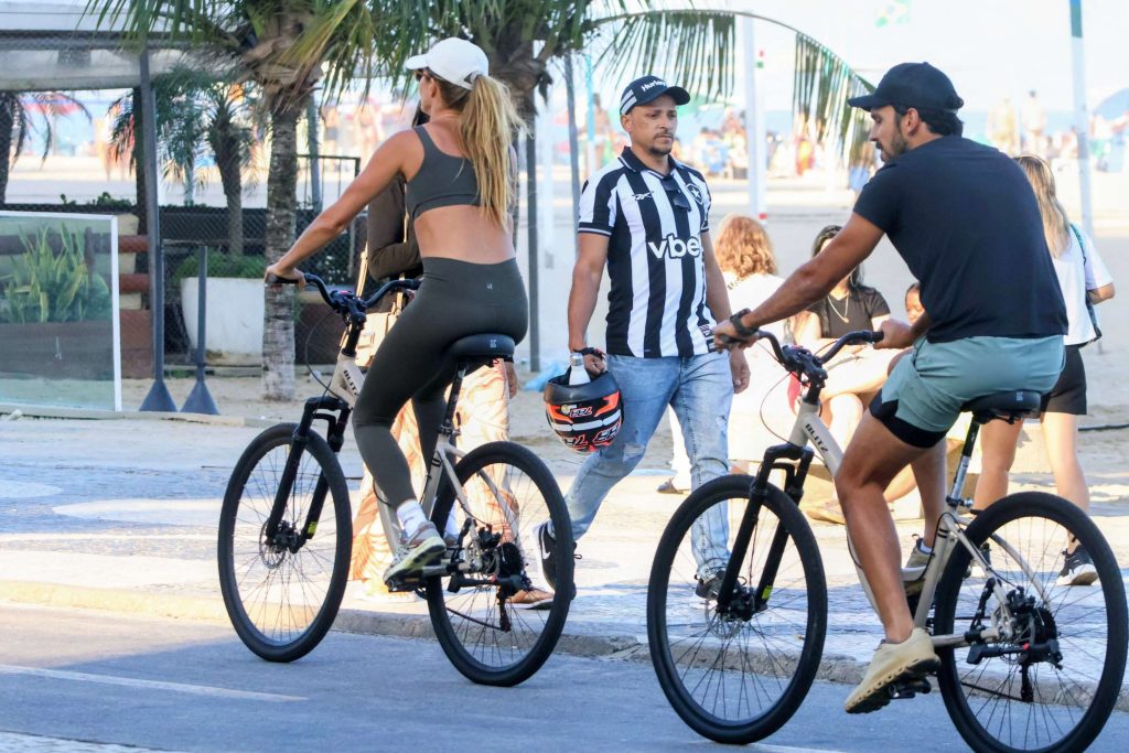 Gisele Bündchen é flagrada no Brasil. Veja fotos!