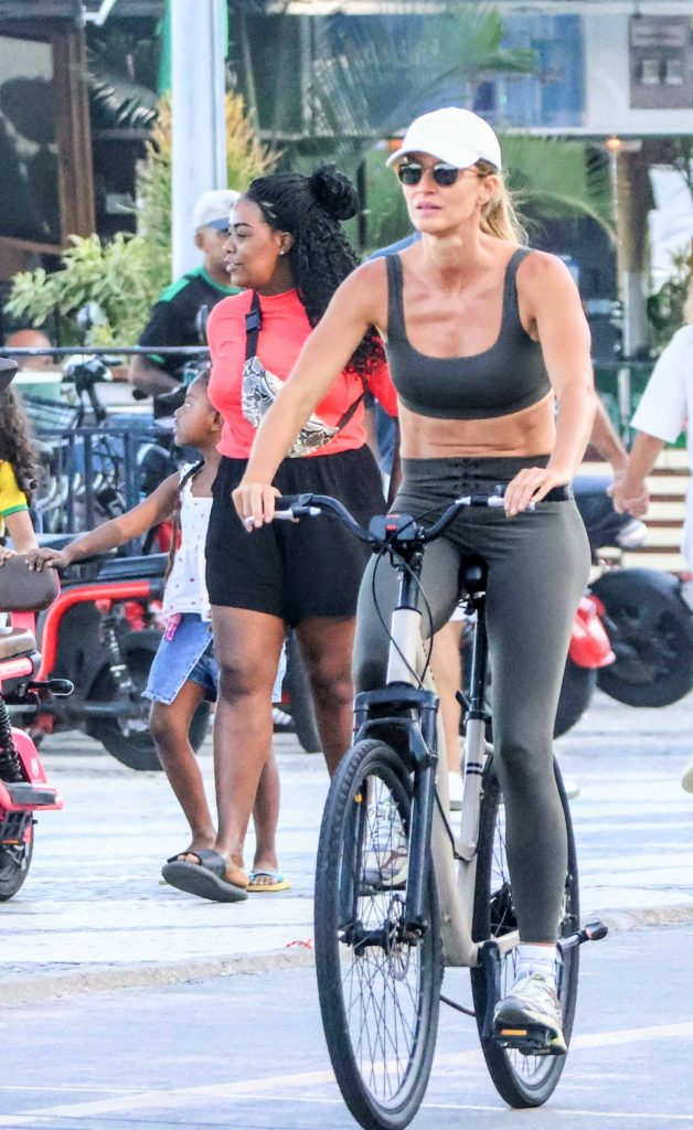 Gisele Bündchen é flagrada no Brasil. Veja fotos!